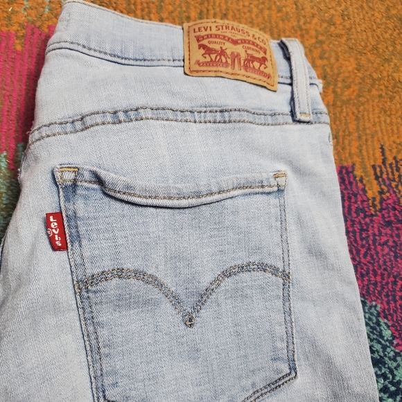 Levi's 311 Shaping Skinny light wash size 30 - Picture 4 of 5